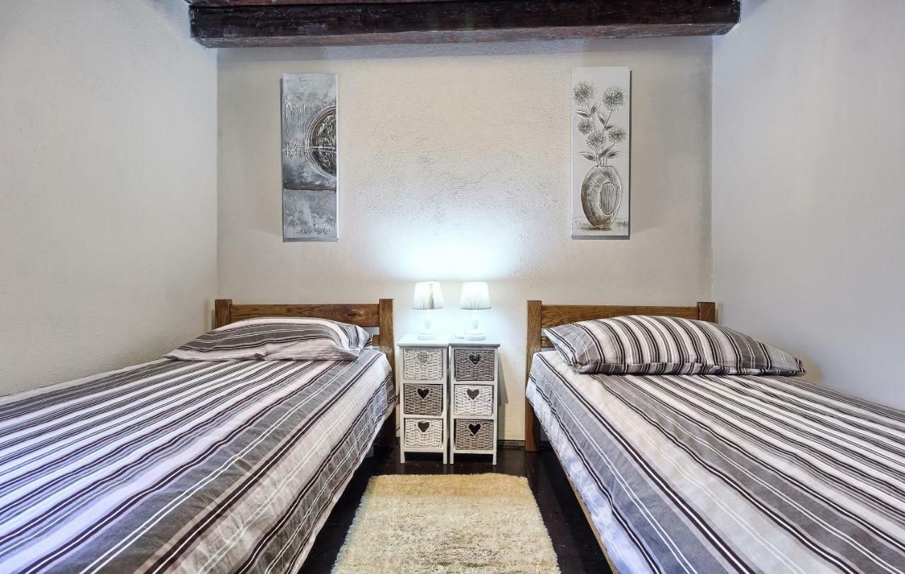 Dalmatia Stone House - Heated Pool Guest House Biorine Ngoại thất bức ảnh